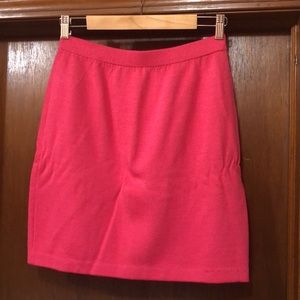 St John Knit - Mini Skirt- Pink